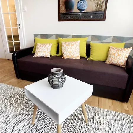 Rox 3 Apartment
